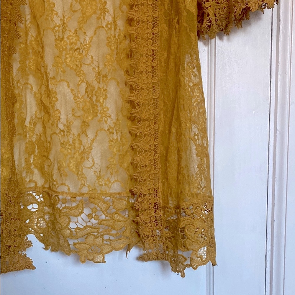 Polly & Esther - Women’s Golden Boho Lace Kimono - Picture 4 of 5